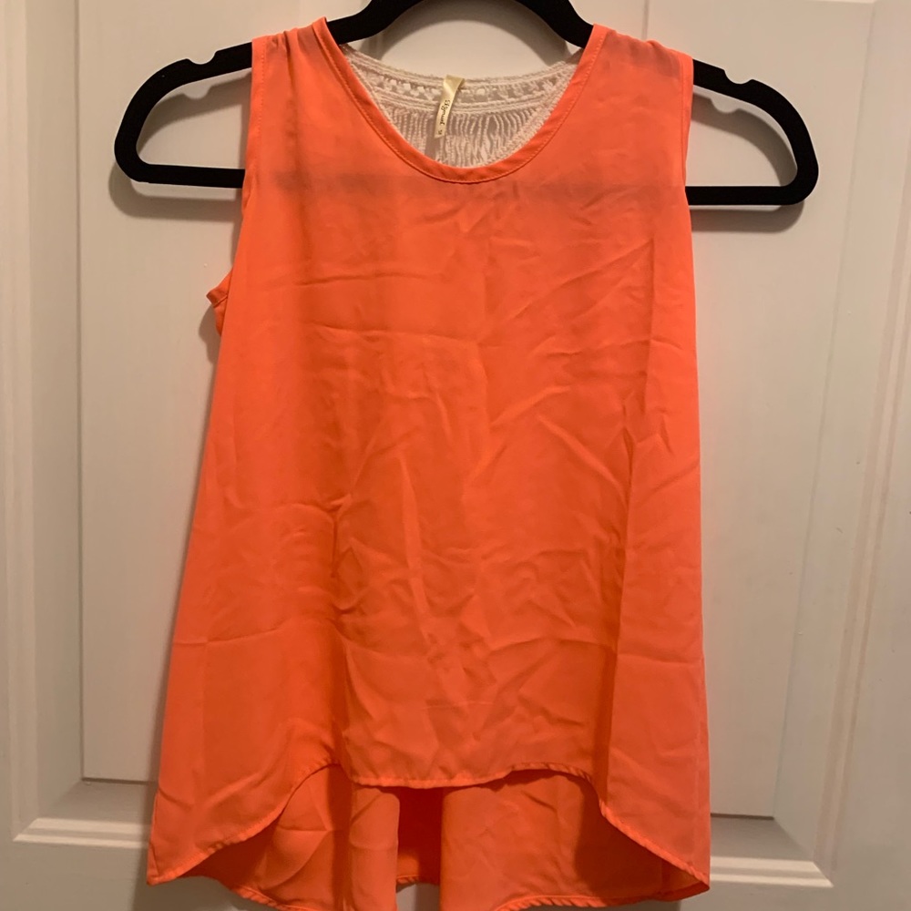 Light too with knit back